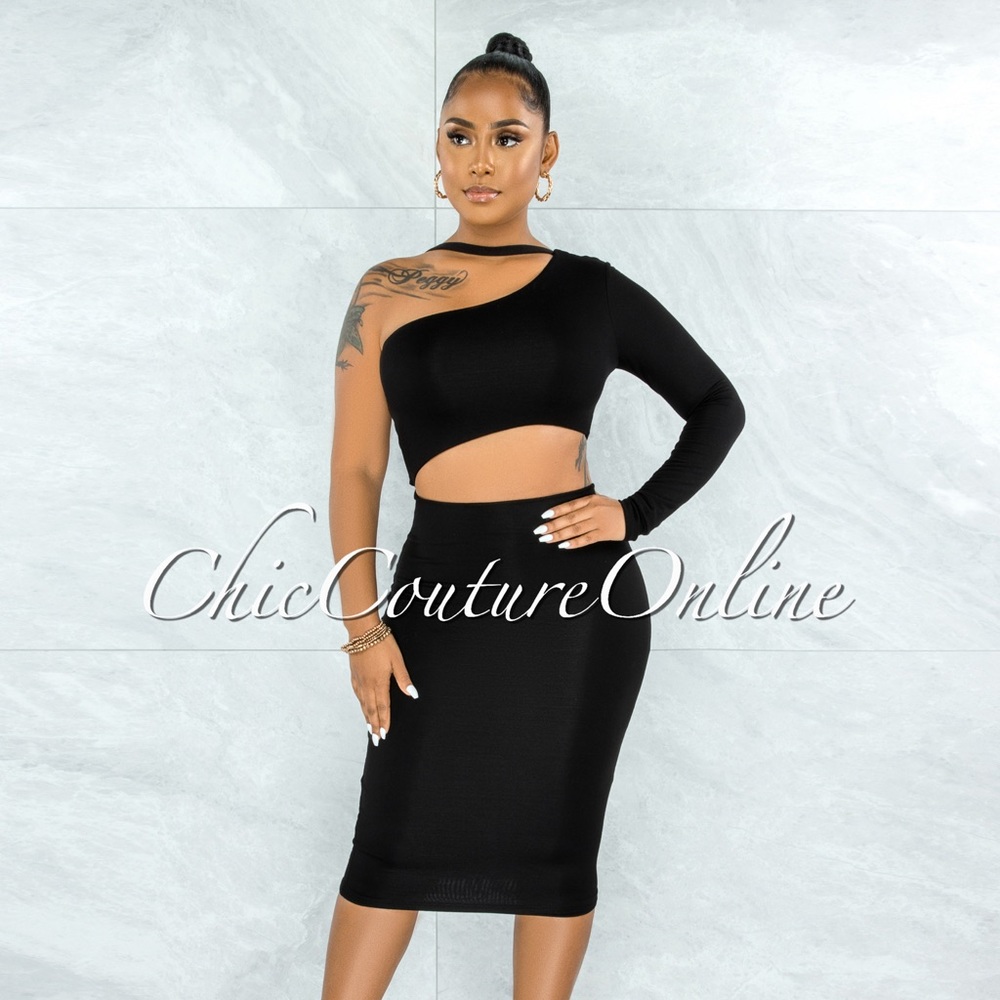 Black Single Sleeve Cut-Out Double Lined Dress